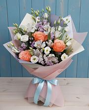 Букет цветов из:  Лизиантусы, Розы, Альстромерии и Гипсофила в Большое Буньково