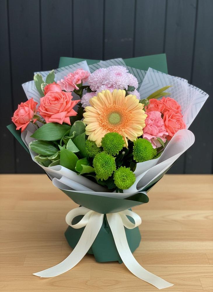 Букет цветов из: Гвоздики, Розы, Герберы и Хризантемы в Большое Буньково